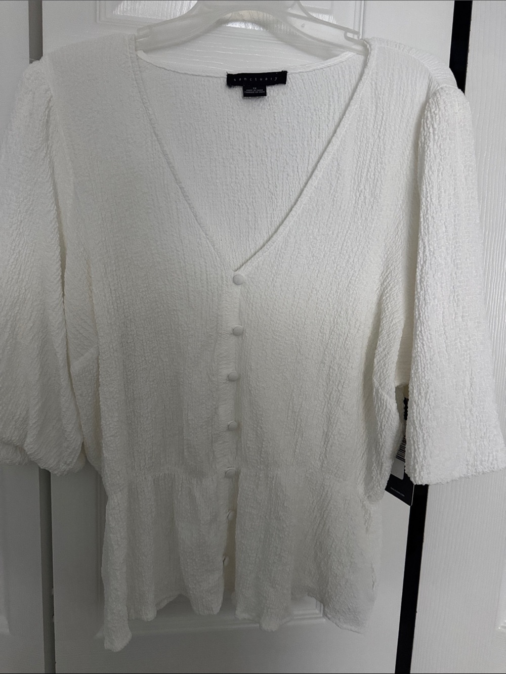 Sanctuary Cream Textured V-Neck Button Peplum Blouse